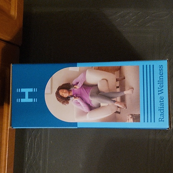 New in Box: Homedics Vibration Neck Massager With Heat - Picture 3 of 8